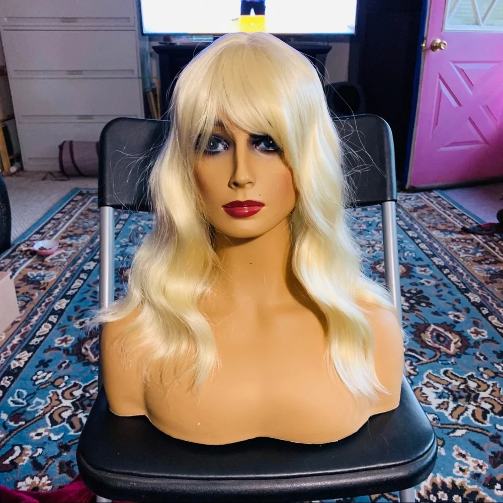 Beachy light blond wig - Picture 1 of 10